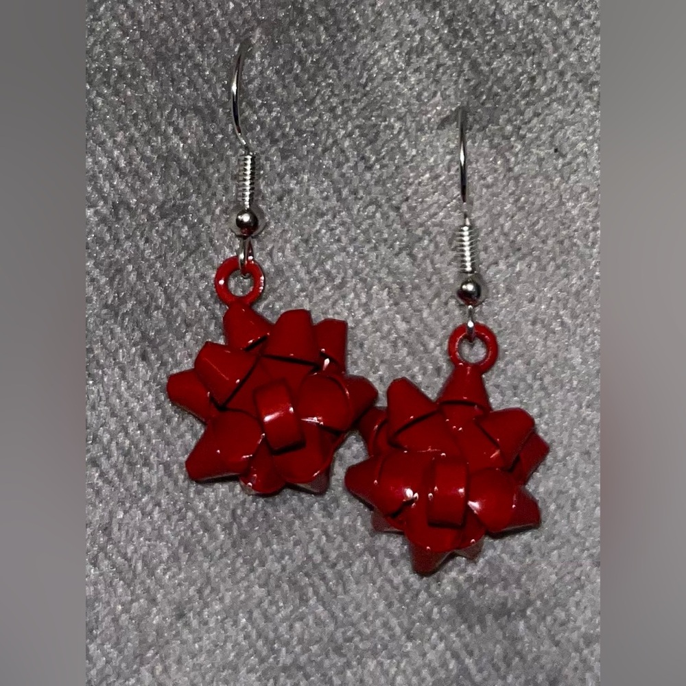 Holiday Bow Novelty Earrings